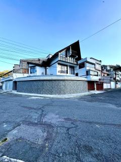 Casa familiar en centro de Quito - 7