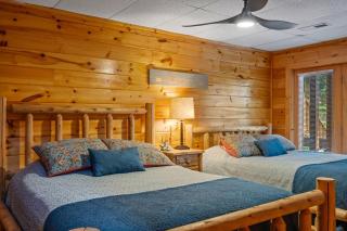 Smoky Mtn Cabin with Hot Tub, Game Room & Sauna - 6