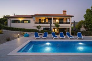 Luxury villa with a swimming pool Trget, Rasa - 23420 - 9