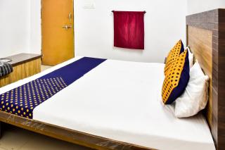 SPOT ON City Tower Inn - 2