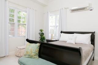 Choose To Be Happy at The Westbury - Two Bedroom Apartment - 6