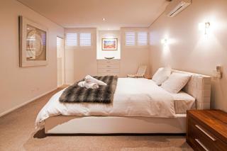 Bayview on Lorna - Beach & Town at Your Doorstep - 6