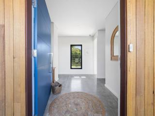 Beach Haven - A Year-Round Retreat by the Sea - 4