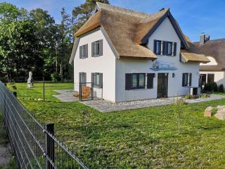 Holiday home in Glowe with swimming pool - 8