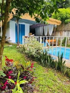 Barracuda Swim Club's Homestay - Fan Room with Pool - Coron - 9