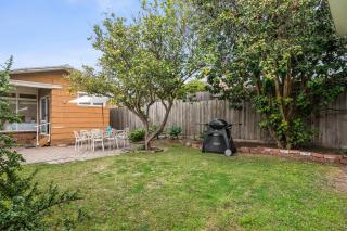 Mrs Issy - Queenscliff - 1