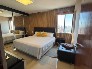 Family Apartment WiFi Large Pool Comfortable Central - 5