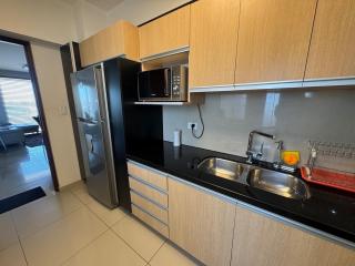 Family Apartment WiFi Large Pool Comfortable Central - 2