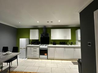 Elegant 1BD, Gym, Parking, Bus to Airport, Sleeps4 - Edinburgh - 8