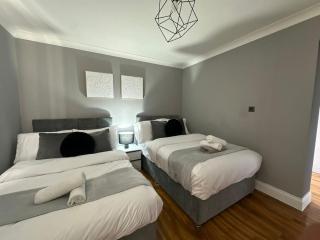 Elegant 1BD, Gym, Parking, Bus to Airport, Sleeps4 - Edinburgh - 4