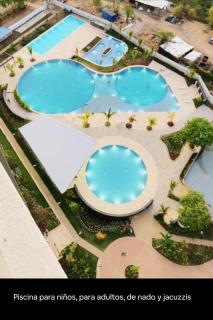 Beautiful Apartment Suite with Sea View - 8