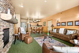 Amazing Lake View King Suite, Kitchen & Pools - Two Harbors - 3