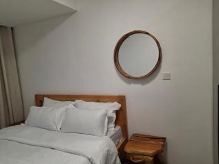 Unwind Suites Riverside - 8