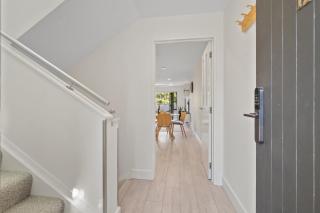 Apartment Twelve - 2