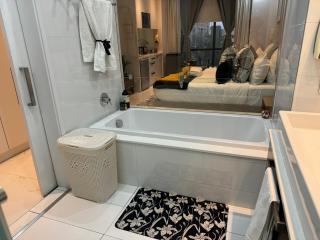 Sandton Skye Stylish Apartment free WIFI & Gym - Johannesburg - 3