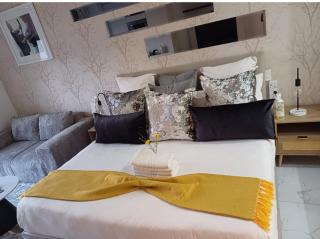 Dante’s Sandton Skye Apartment - 9