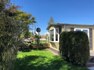Chalet in Wiringherlant with Garden Terrace - 4
