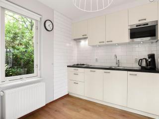 Holiday Home in Brabant with Garden & BBQ - 5