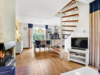 Spacious Home with Garden - 7