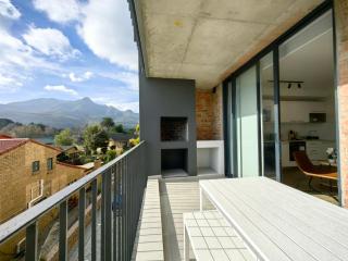 Modern 1BD Apartment with Pool & Braai George - 5
