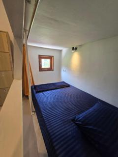 Snuggy Hostel Kuta - 7