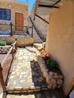 Friends of Dana Hotel - 7