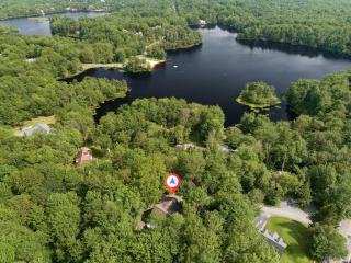 Emerald Escape Lake, Theater, Game Room & More! - 5