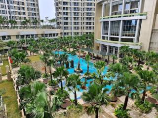 Taman Anggrek Residence - Spacious Balcony - 4