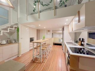 The New Yorker Loft Brisbane CBD Sleeps 5 - 9