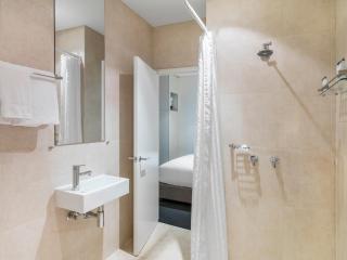 Oaks Melbourne on Collins Suites - 7