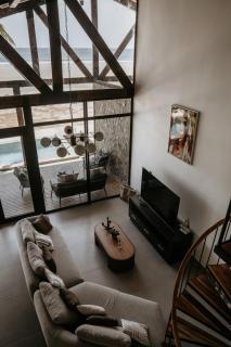 Playa Laska - Majestic Oceanfront Villa with Pools - 4