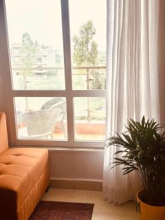 HomeyStays 2BHK Lakeside walk - 5