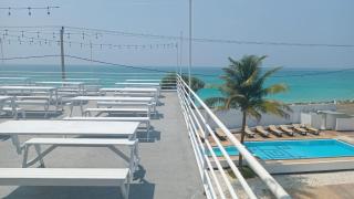 Palazzo Beach Hotel - 4