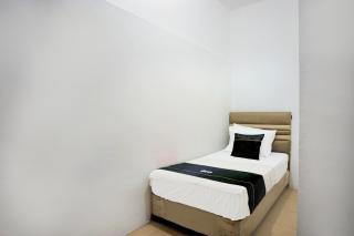 OYO 94752 Surya Residence Medan - Medan - 3
