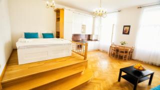 Apartment by the Old Town Square - Prague - 9