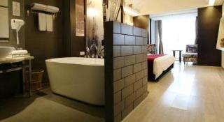 Grand Nest Hotel (Tang Jia Wan Beach) - 9