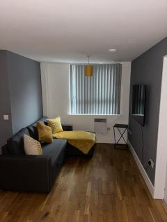 Modern City Centre Apartment - 0