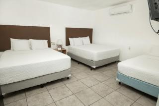 Hotel Jardin De Las Marias - 9
