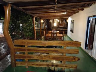 Flight search villa and sea food restaurant - 1