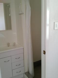 Private Queenwood Hideaway (Self Contained) - 9