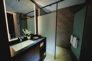 Monkeys Canopy Resort - 1