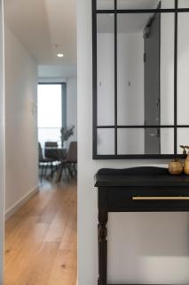 Stylish, Modern and Central 2B Apt with Stunning Views - 2