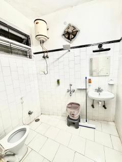 Modern 4 BHK - 4