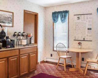 Econo Lodge Cuba I-86 - 8