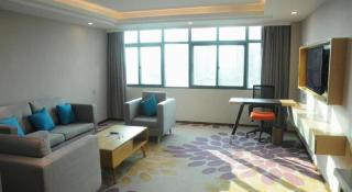 Lavande Hotels Guangzhou Fangcun Huadiwan Metro Station - 4