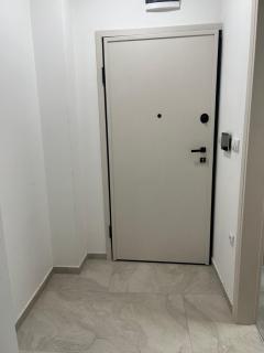 Mirror Apartments - 6