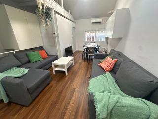 3BR Entire Home, 1 Min to Midosuji Line, Sleeps 10 - 0