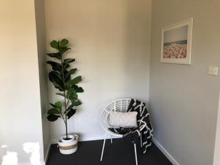 Gisborne large family home with wifi - 1