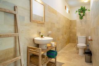 Private pool Villa , 10min walk to Berawa Beach - 1