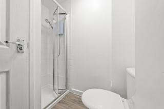 Modern 4BR, Sleeps 8, 3 bath, free parking - Allesley - 3